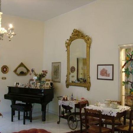 B&B Chez Caroline Napoli Eksteriør billede